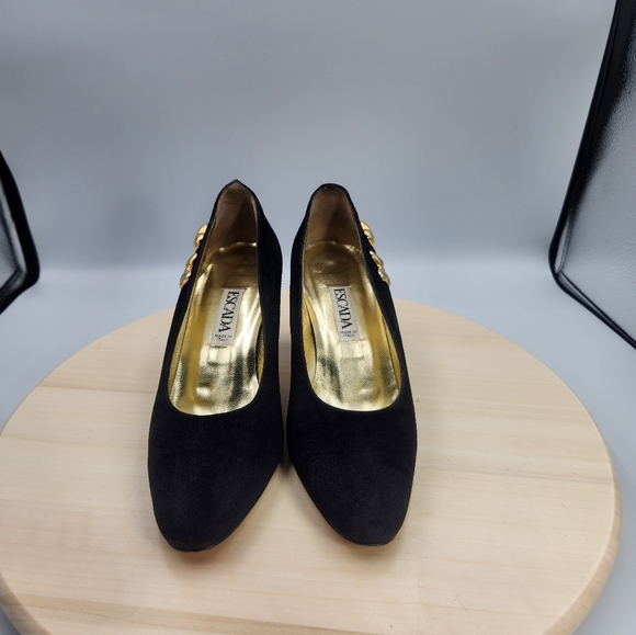 Vintage Escada Suede Pumps 1980s Black Heels with Gold Bow and Gold Heart 6.5B - Picture 2 of 14